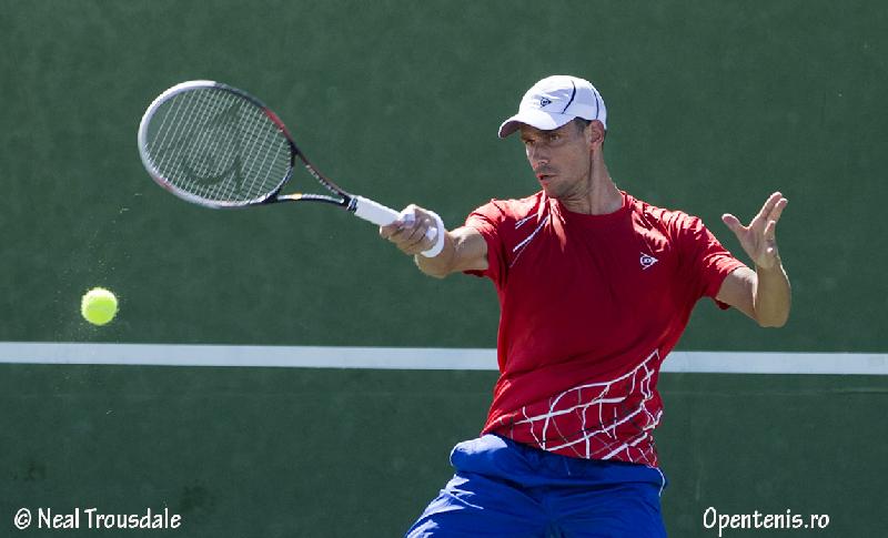 Victor Hanescu - antrenamente la BNP Paribas Open